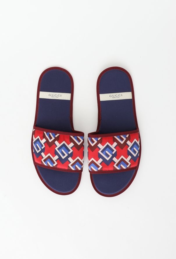 Gucci 4-piece Red Silk Emblem Travel Set - 4