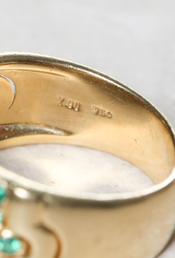 Vintage Fine Jewelry 18k Gold, Diamond, Emerald & Garnet Ring - 5