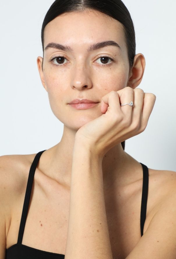 Mellerio 18k White Gold & Diamond Ring - 3