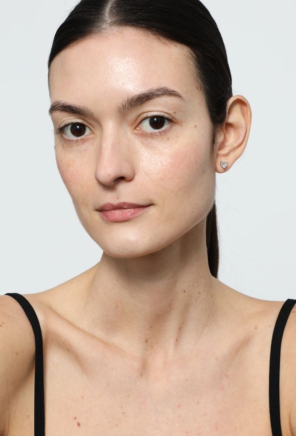 Vintage Fine Jewelry 18k Gold & Heart-Shaped Diamond Studs - 2