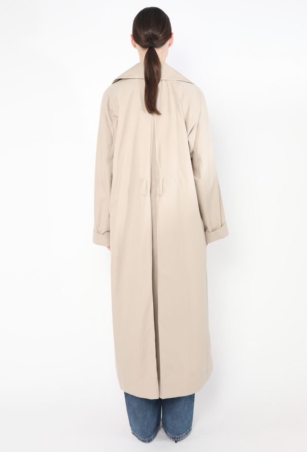The Row S/S 2023 Badva Belted Trench - 5