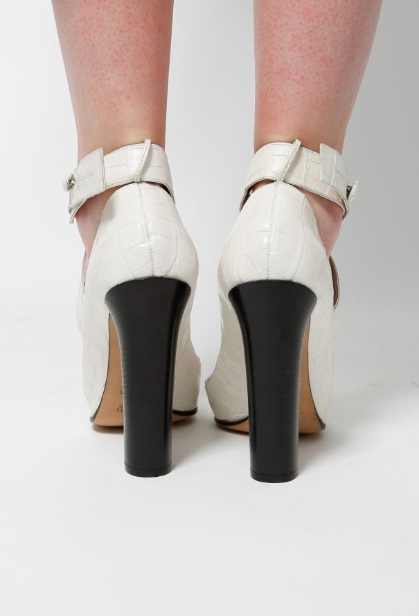 Gucci F/W 2001 Crocodile Heels - 10