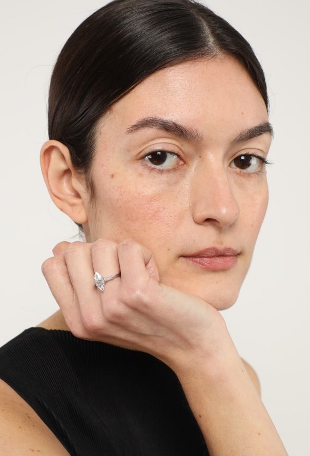 Vintage Fine Jewelry Exquisite 18k White Gold & 2 Carats Diamond Ring - 2