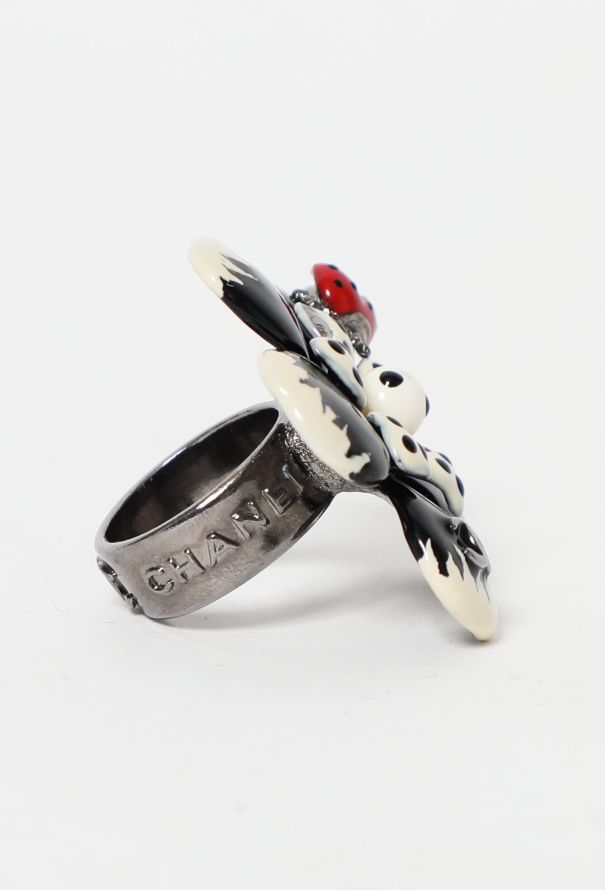 Chanel Ladybug 'CC' Floral Ring - 5