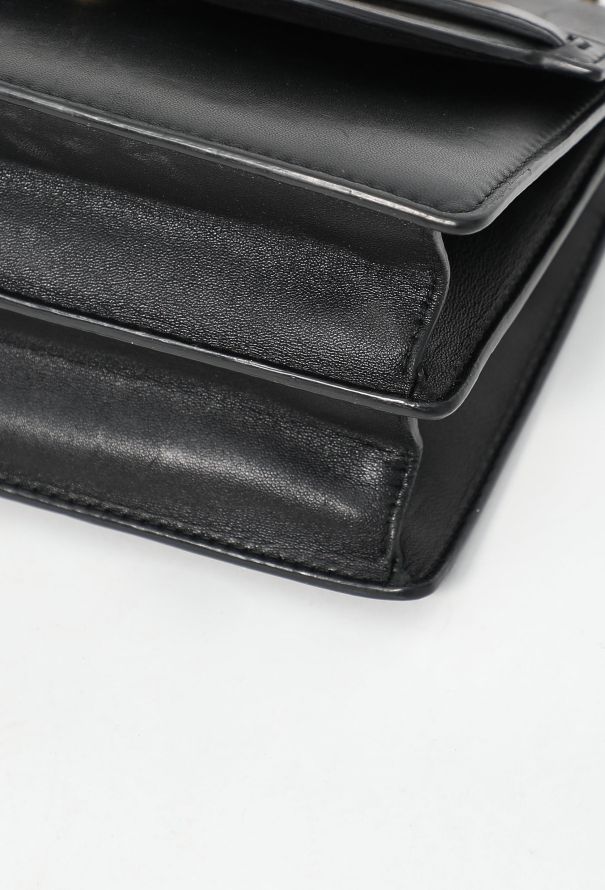 Dior Pre-Fall 2018 Diordirection Flap Bag - 10