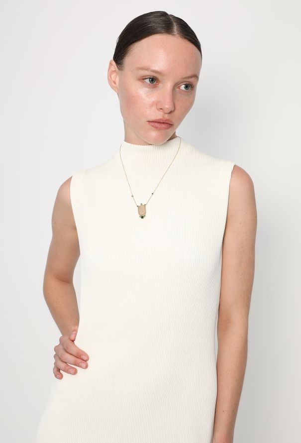 Modern Fine Jewelry 18k Yellow Gold, Fossilised Palm & Emerald Necklace - 3