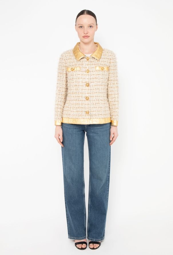 Chanel STUNNING Pre-Fall 2019 Paris-NY Tweed Jacket - 4
