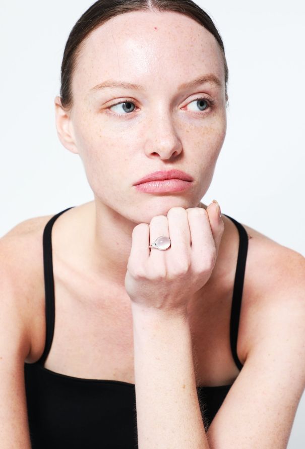 Vintage Fine Jewelry 18k White Gold, Moonstone and Diamond Ring - 2