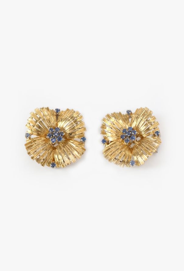Vintage Fine Jewelry 18k Yellow Gold & Sapphire Flower Clip Earrings - 1