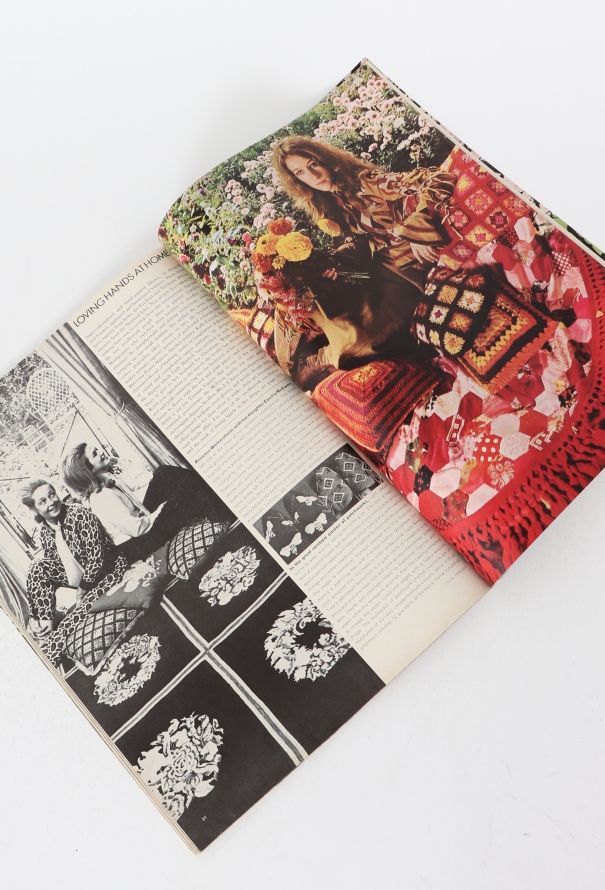 VOGUE UK 1970 Bailey, Bourdin, Arrowsmith Trio - 5