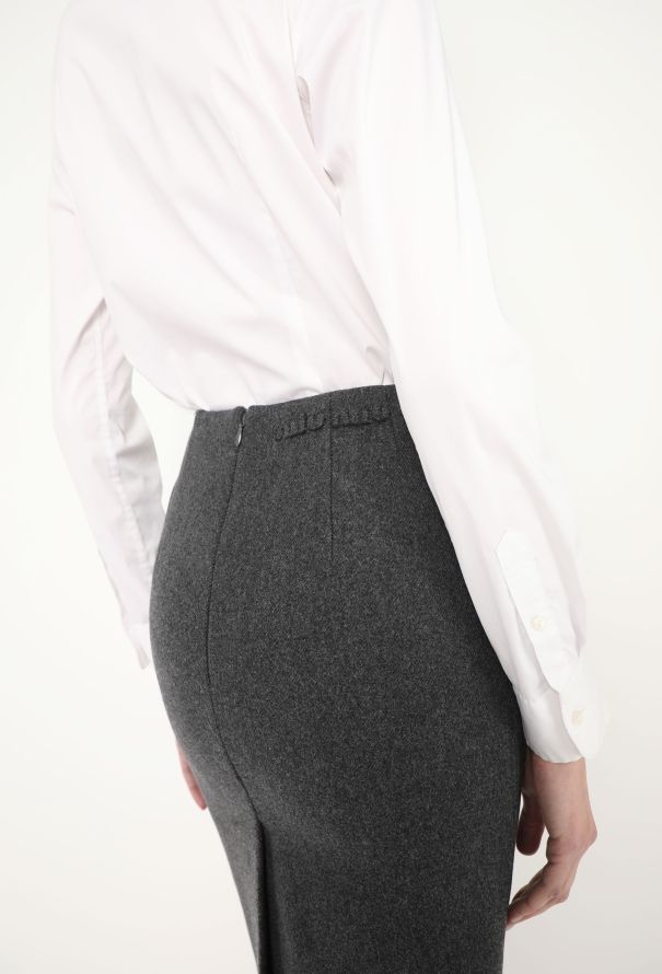 Miu Miu F/W 2024 Felted Emblem Skirt - 6