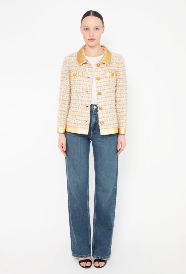 Chanel STUNNING Pre-Fall 2019 Paris-NY Tweed Jacket - 3