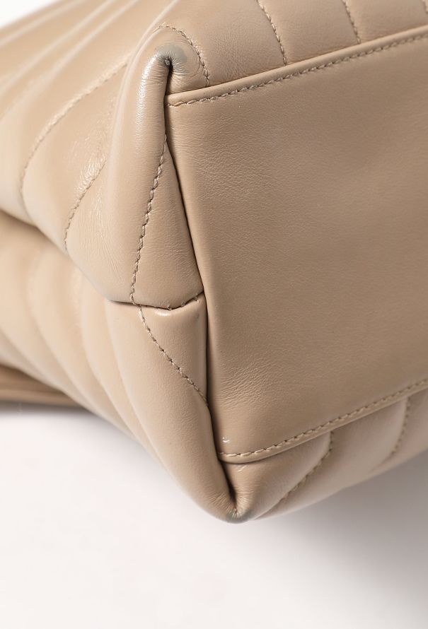 Saint Laurent Medium Loulou Shoulder Bag - 8