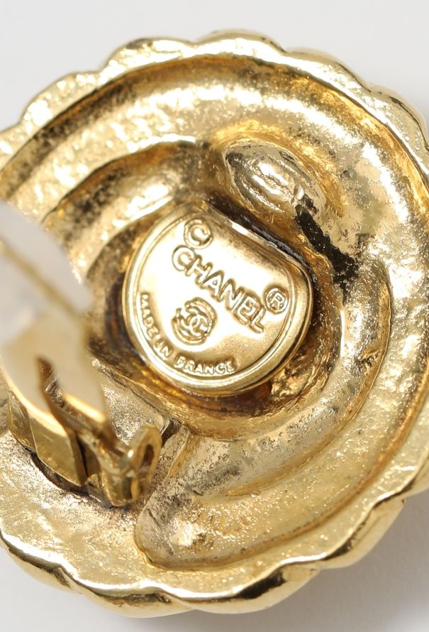 Chanel Vintage Spiral 'CC' Clip Earrings - 4