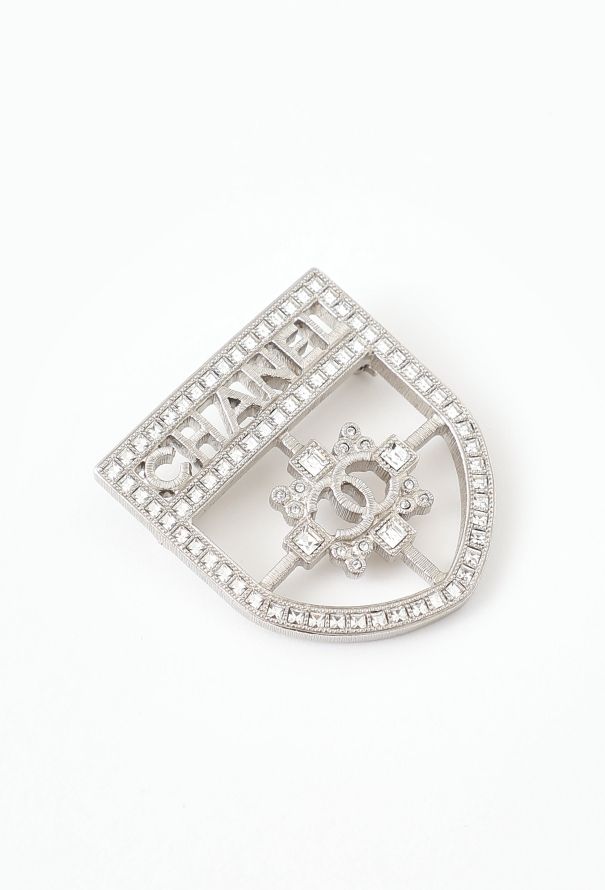 Chanel 2015 Paris-Salzburg Shield Brooch - 2