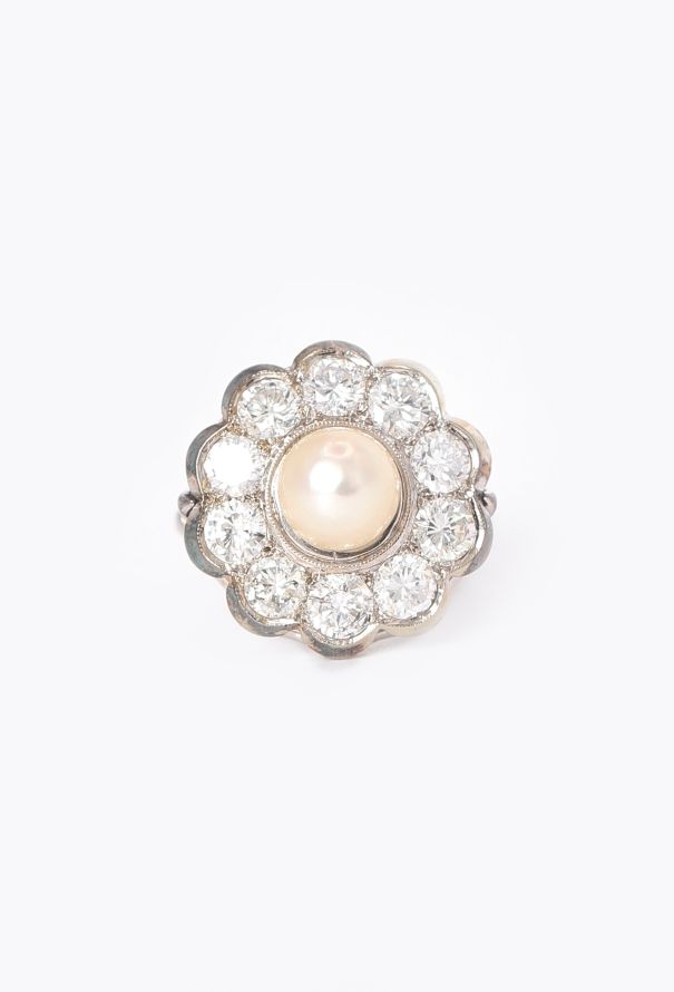 Vintage Fine Jewelry 18k White Gold, Pearl & 1.20 Carats Diamond Daisy Ring - 1