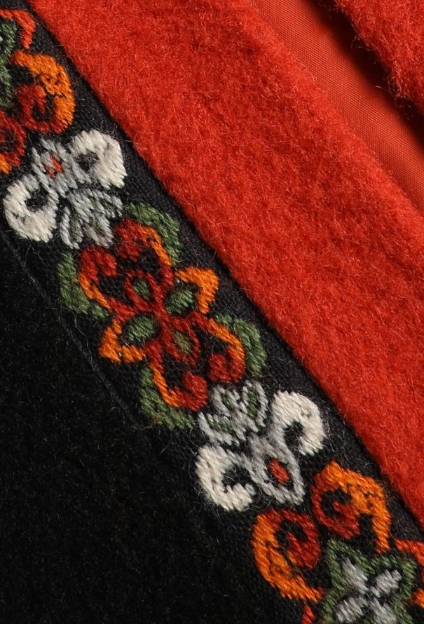 World Treasures Authentic Norwegian Embroidered Cape - 7