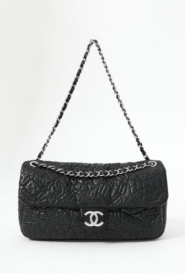 Chanel Graphic Edge Jumbo Flap Bag - 3