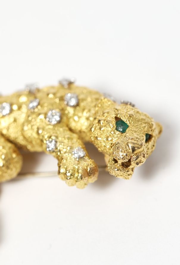 Modern Fine Jewelry 18k Yellow Gold, Diamond & Emerald Panthère  Brooch - 5