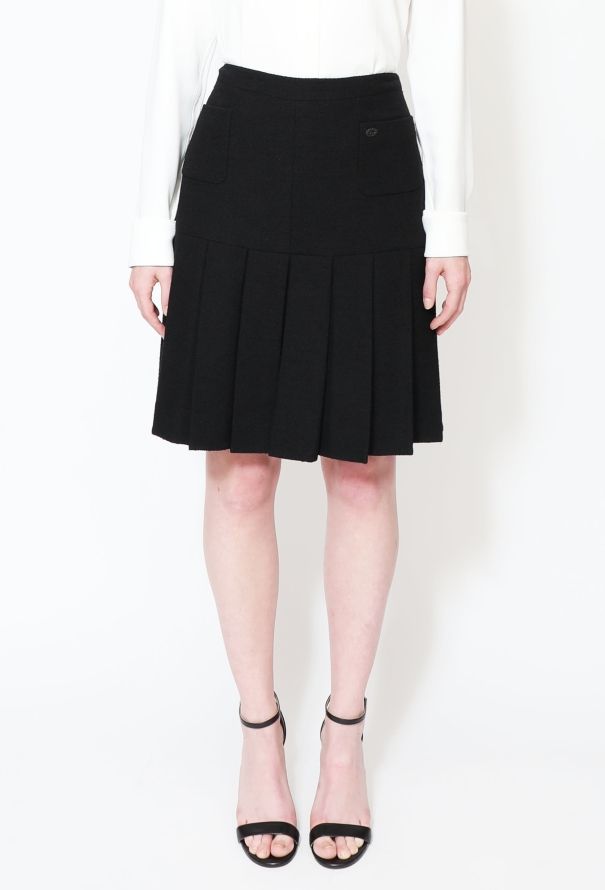 Chanel Bouclé Pleated Wool Skirt - 2