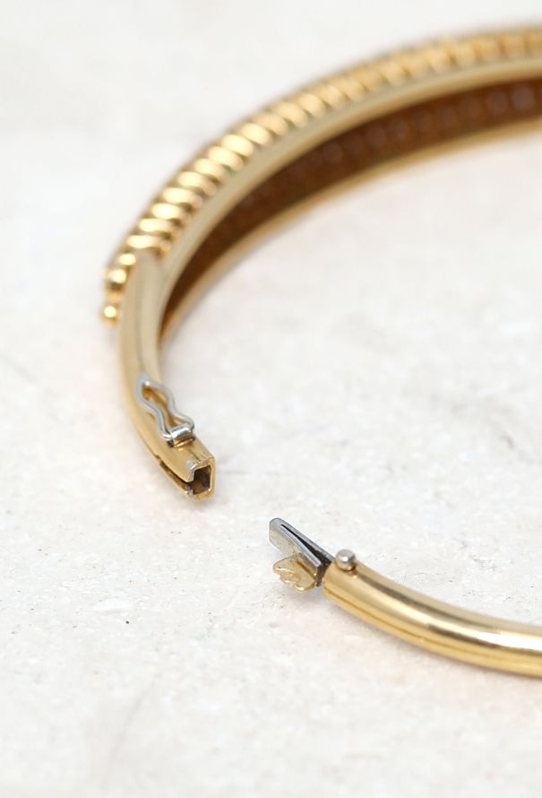 Vintage Fine Jewelry 18k Yellow Gold, Diamond & Emerald Bangle - 5