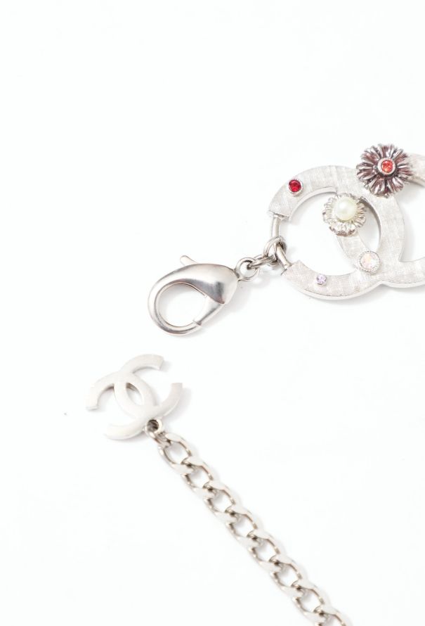 Chanel STUNNING S/S 2005 Floral Charm 'CC' Chainlink Belt - 5