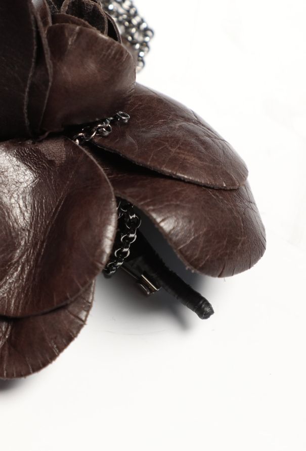 Chanel Leather Chainlink Camélia Brooch - 7