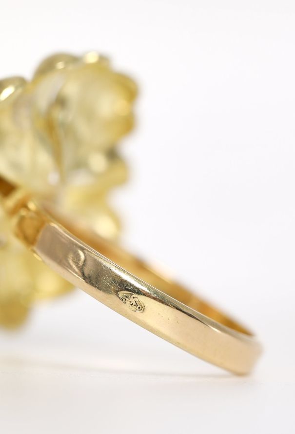 Vintage Fine Jewelry 18k Yellow Gold & Pearl Dahlia Ring - 5