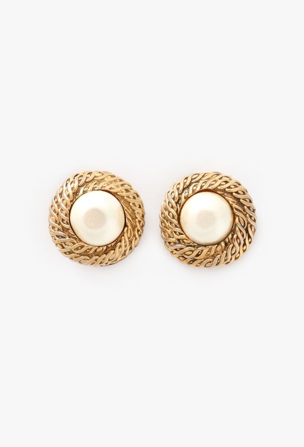 Chanel Vintage Chainlink Pearl Clip Earrings - 1