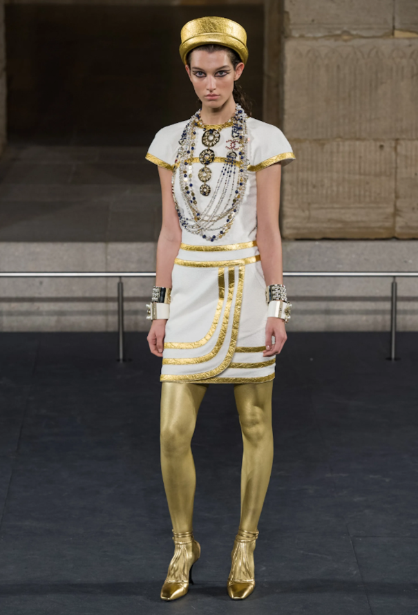 Chanel Pre-Fall 2019 Bouclé Trim Dress - 2