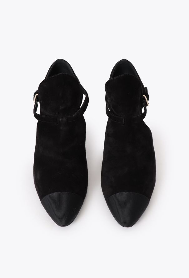 Chanel Pre-Fall 2020 Suede Cut-Out Pumps - 4