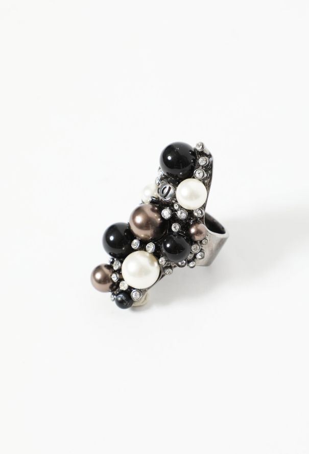 Chanel F/W 2005 Pearl Embellished Ring - 3