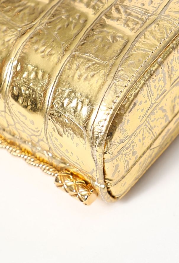 Chanel Rare Pre-Fall 2019 Gold Mini Evening Bag - 10