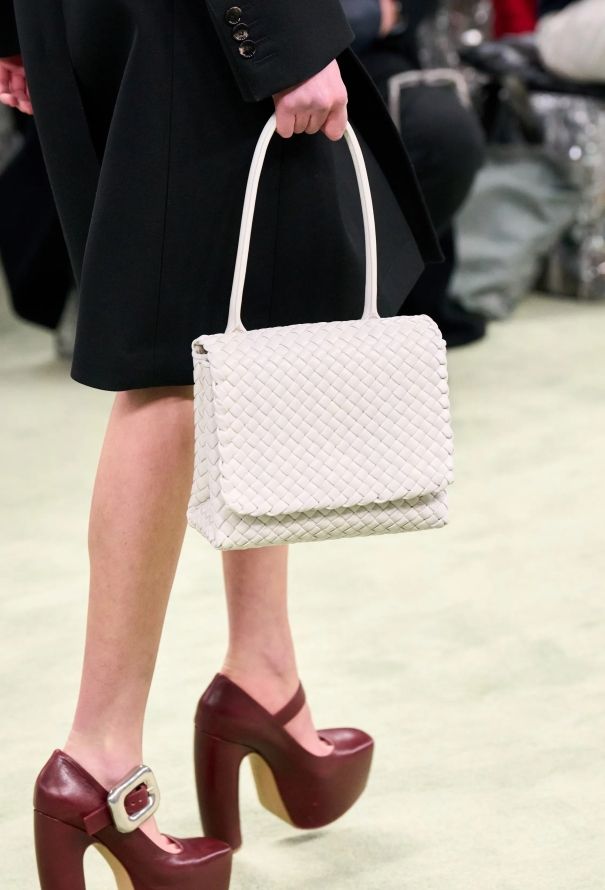 Bottega Veneta F/W 2022 Patti Top Handle Bag - 2