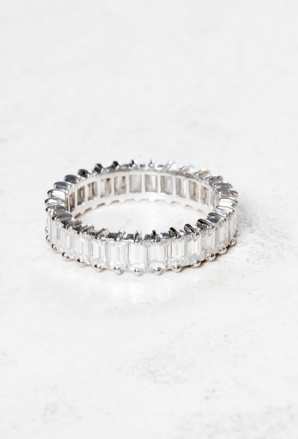 Vintage Fine Jewelry 18k  Gold & Baguette-Cut Diamond Wedding Band - 4