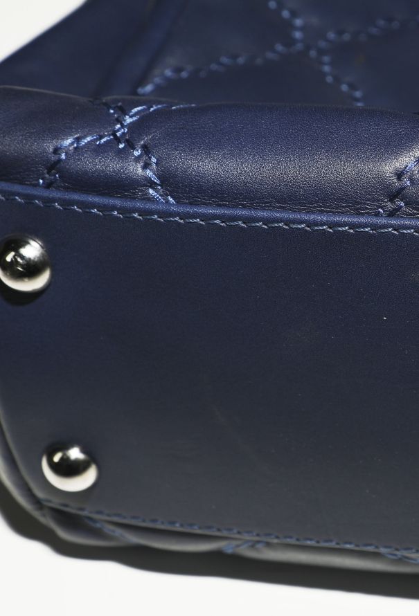 Chanel Double Stitch Hamptons Clutch with Chain - 12