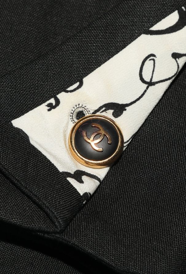 Chanel ICONIC S/S 1993 Graphic Trim 'CC' Blazer - 7