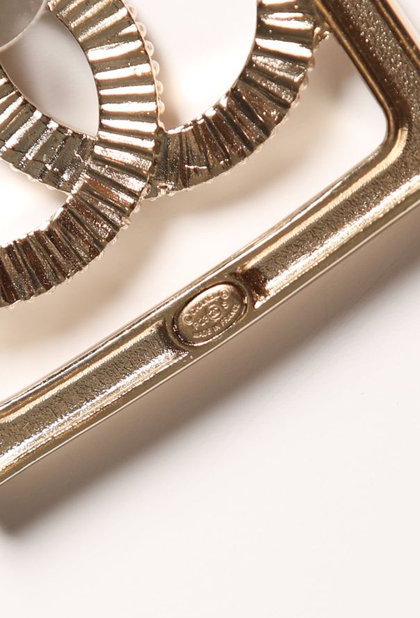 Chanel 2023 Strass 'CC' Pearl Necklace & Earrings - 12