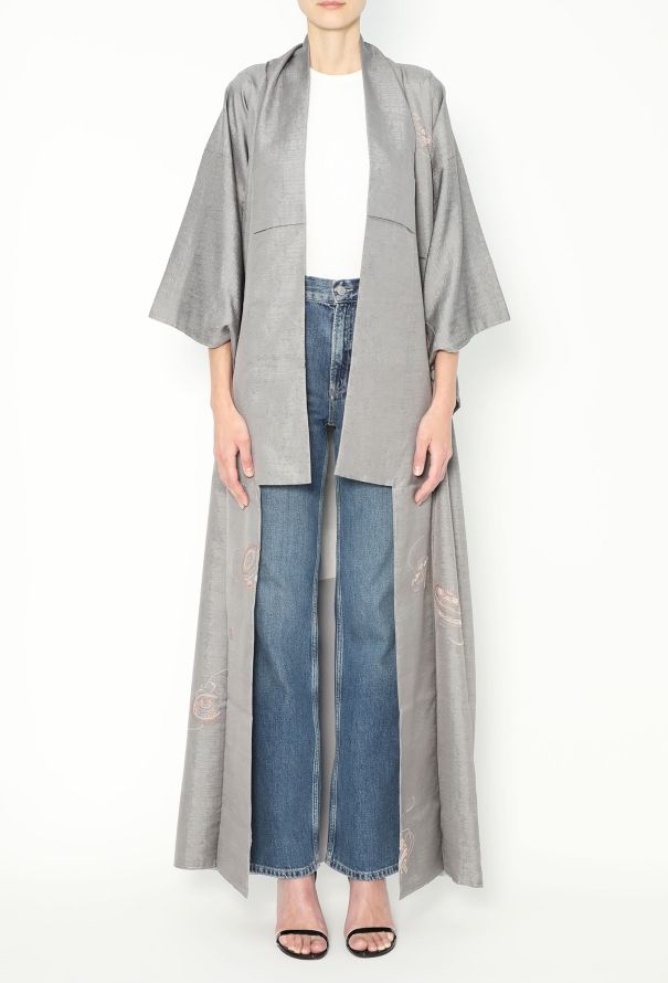 World Treasures Authentic Embroidered Silk Kimono - 2