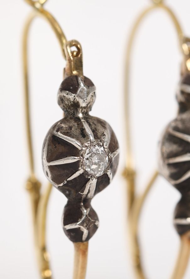 Vintage Fine Jewelry 18k Yellow Gold, Silver & Diamond Poissardes - 4