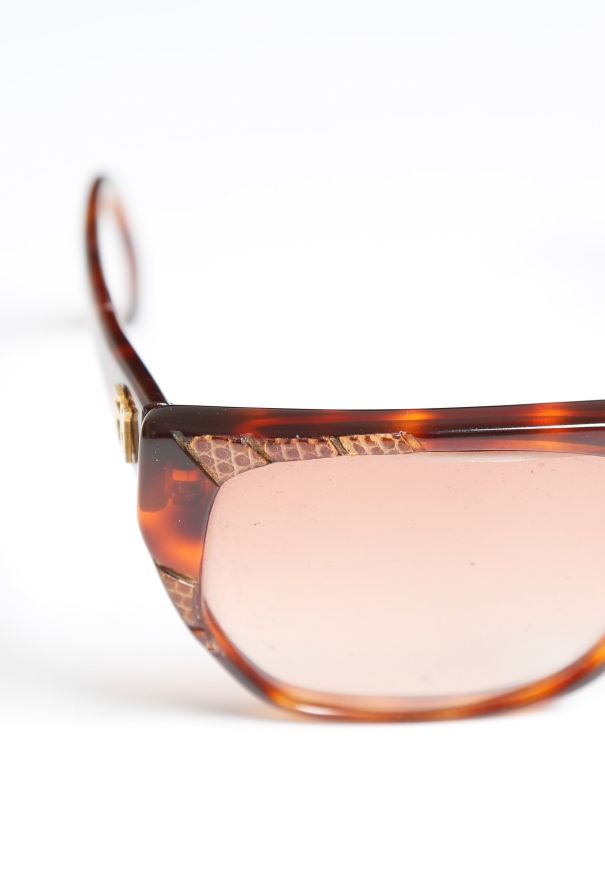 Tortoise Shell Sunglasses - 8