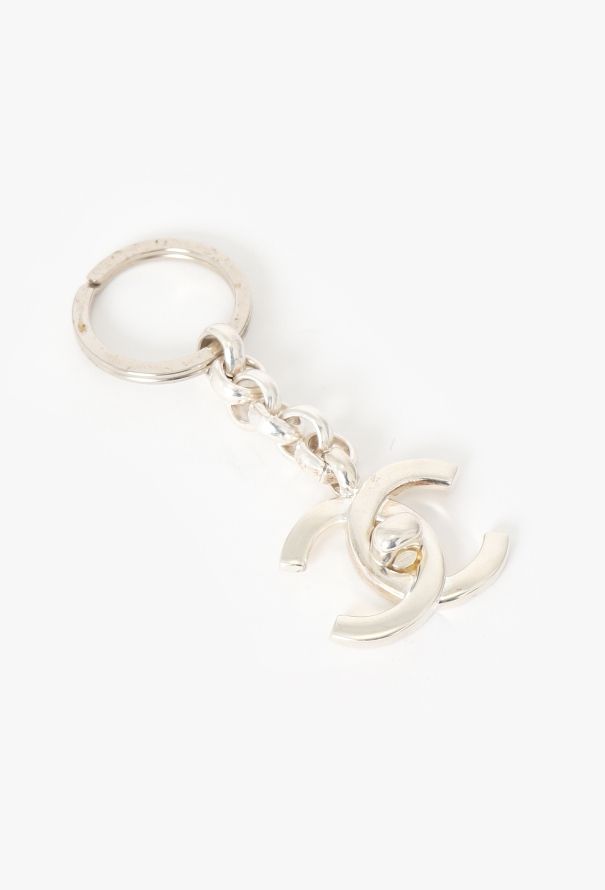 Chanel 1996 'CC' Turnlock Keychain - 2