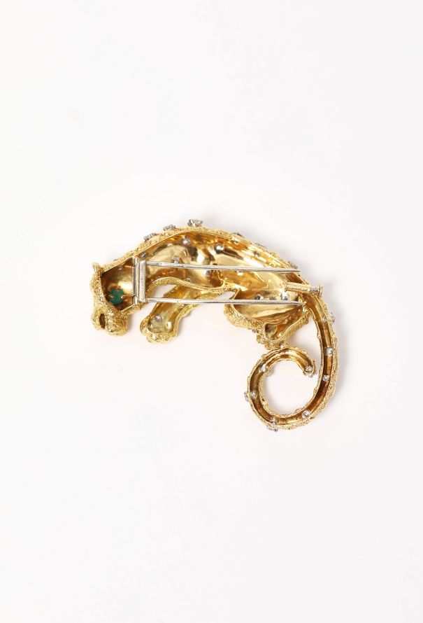 Modern Fine Jewelry 18k Yellow Gold, Diamond & Emerald Panthère  Brooch - 6