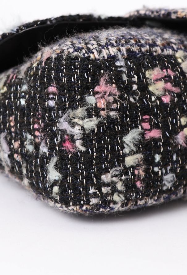 Chanel F/W 2004 Fantasy Tweed Flap Bag - 10