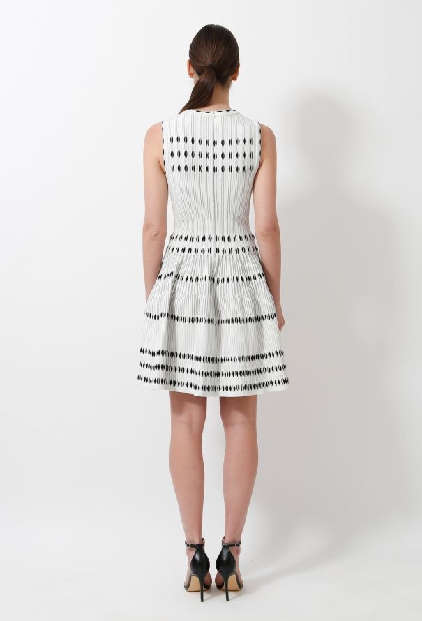 Alaïa Sculpted Graphic Flared Dress - 4