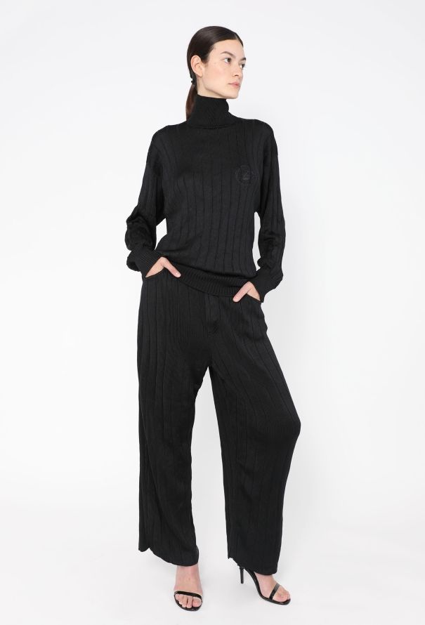 Balenciaga S/S 2021 Oversized Ribbed Ensemble - 4
