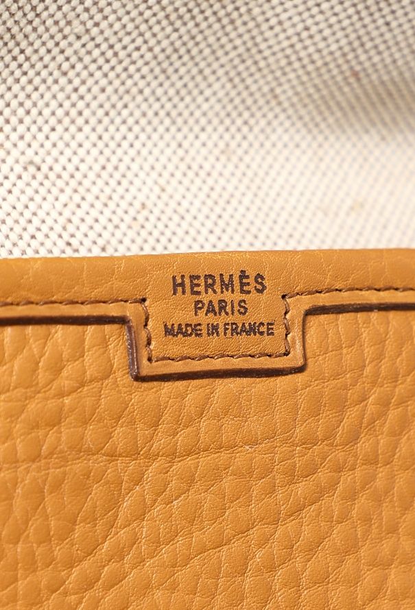 Hermès '80s Gold Fjord Jige Clutch - 12