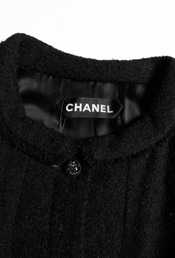 Chanel Fall 2004 Haute Couture Bouclé Ensemble - 6