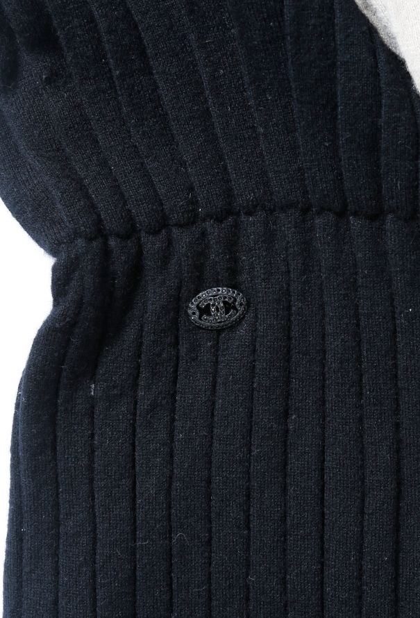 Chanel 2007 Pleated 'CC' Knit Dress - 5
