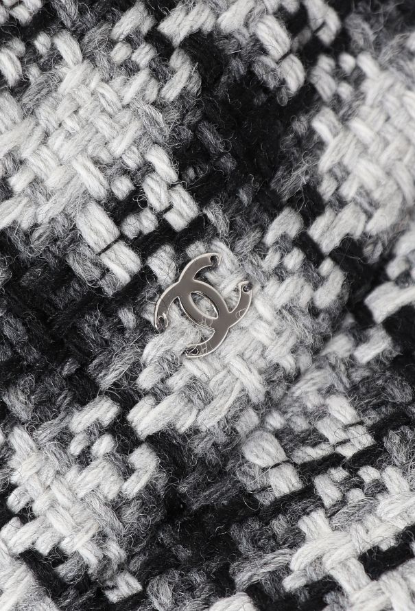 Chanel 2020 'CC' Tweed Bucket Hat - 7